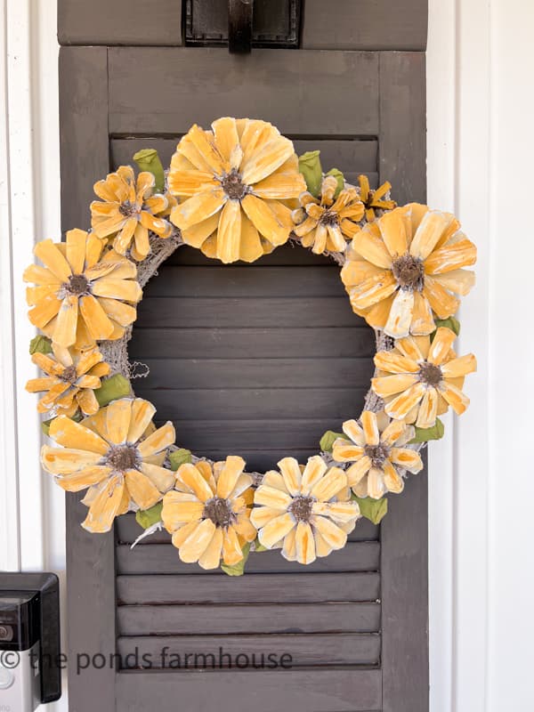 How To Craft A Stunning Sunflower Wreath with Pinecones