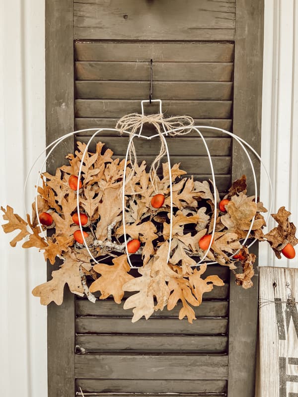 Fall raft Ideas. Wire pumpkin with  wire Pumpkin and Acorns with foraged leaves.