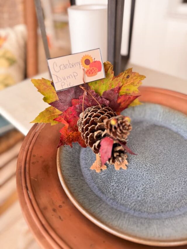 Pinecone Turkey Place Card Holder - Printable place card for pie party-1