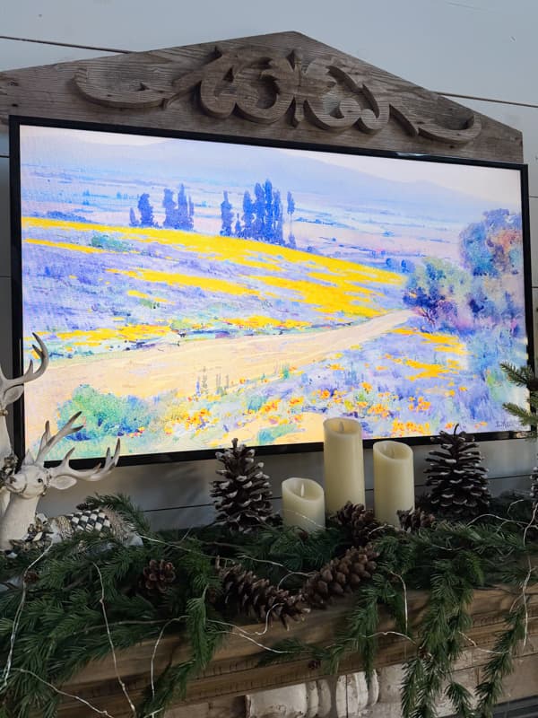 Free Art For TV Screen that can be changed seasonally to match your decor.  