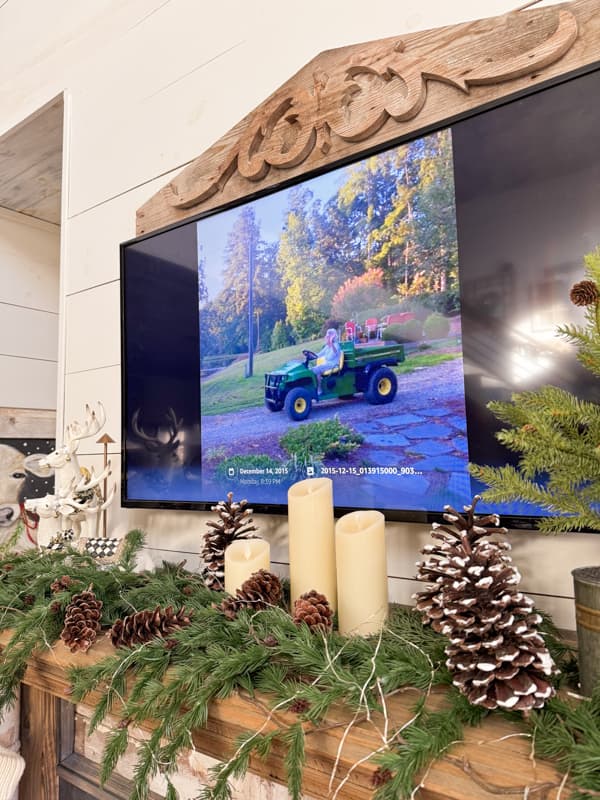 Turn your TV into a Personal Family Photo Slideshow with these tips.