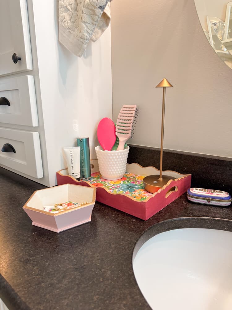 DIY Anthropologie Inspired Decorative Trays in Black and White bathroom for a modern look.  