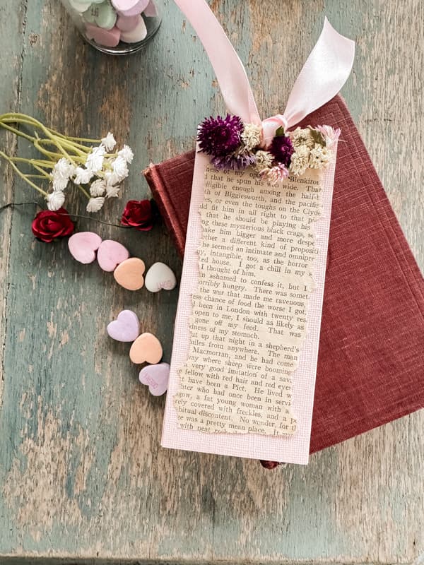 homemade Valentine's Present - easy crafted bookmark with old book pages and dried flowers.  Cottagecore gift ideas.