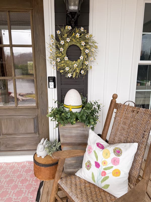 DIY Easter Decorations for outside on country front porch for Spring Decor.  