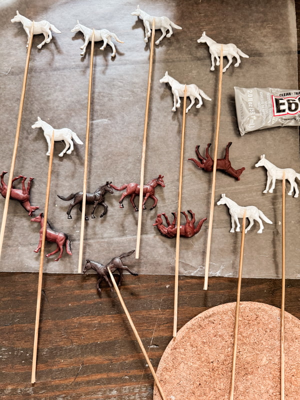 Kentucky Derby Craft with horses on skewers