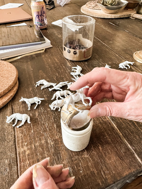 DIY Horse Napkin Rings for Kentucky Derby Decorations