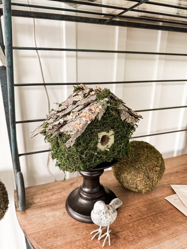 DIY Mossy birdhouse project. vintage Birdhouse in farmhouse screed porch.