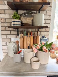 Vintage Stoneware Crock Decor Ideas: Charming Farmhouse Style