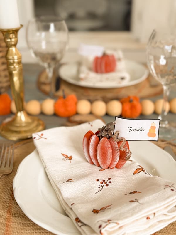 DIY wood biscuit pumpkins for placecard holders on fall table