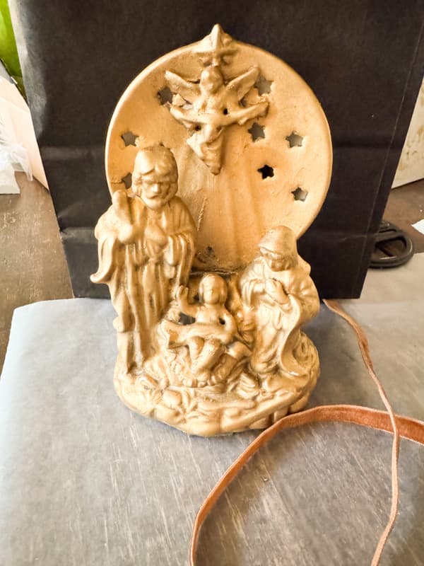 Gold leaf nativity scene update