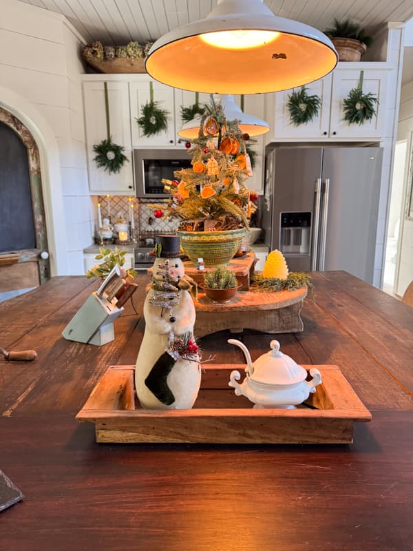 warm and cozy kitchen island decorations