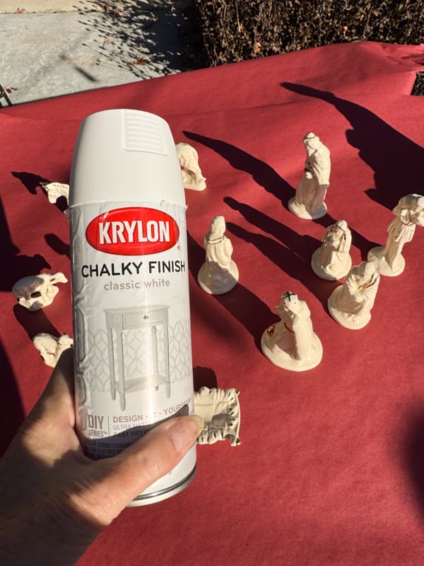 Spray Paint Thrifted Nativity Set with White Paint