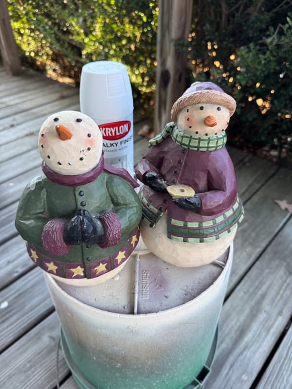 Thrift Store Snowmen Before