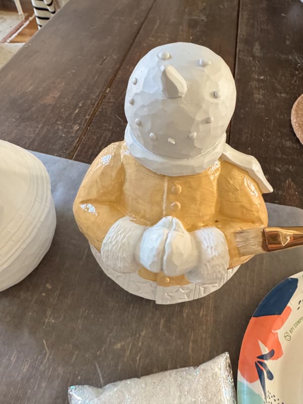 paint jacket of snowmen