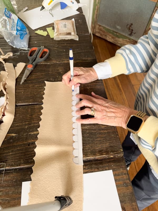 trace the template onto the felt fabric