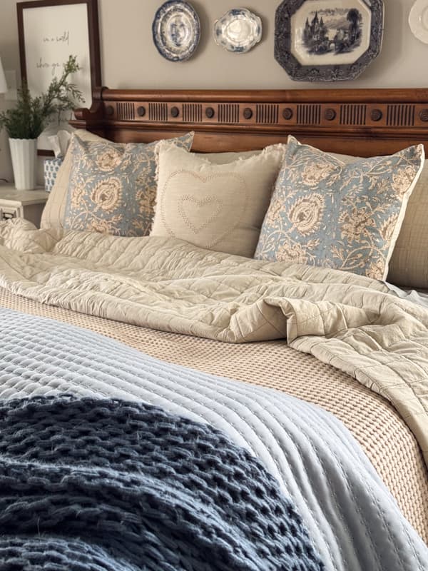 Textured bedding for a Pottery Barn Style on a Budget