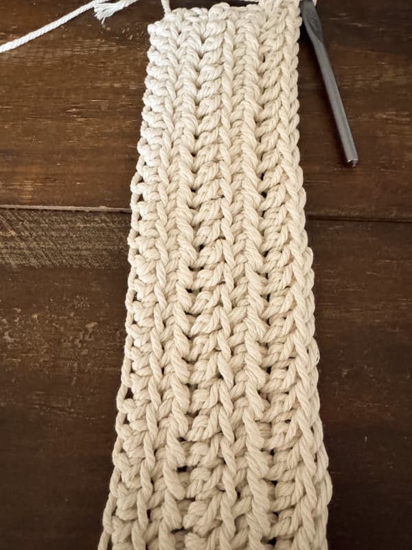 4 rows of hdc front loop only stitches to begin Crochet Placemat pattern