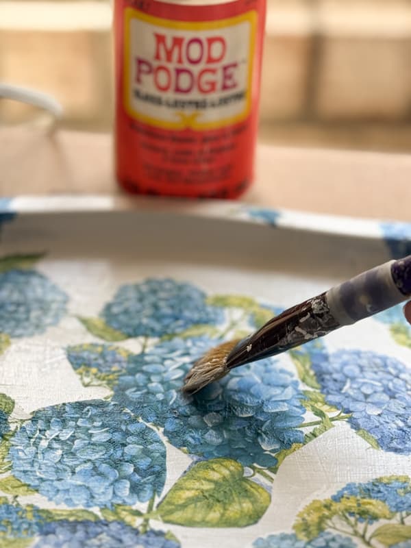 seal over the napkins with mod podge