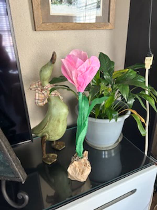 Tami's version of my Giant Paper Tulips on a side table