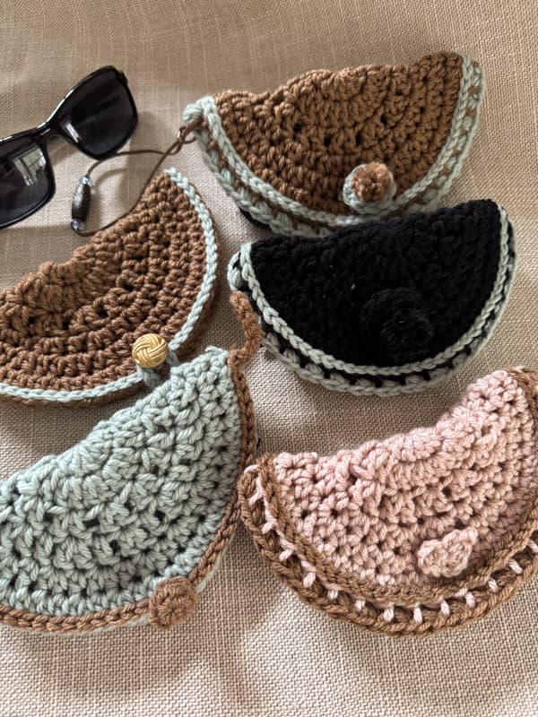 various design of DIY crochet eyeglasses