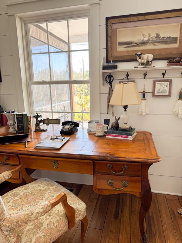 French Provincial Cherrywood Writing Desk Second-hand office update