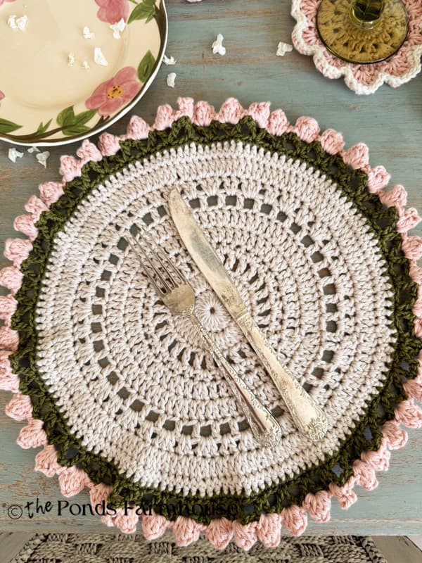 Vintage Inspired Round Crochet Placemat - Pottery Barn Inspired 