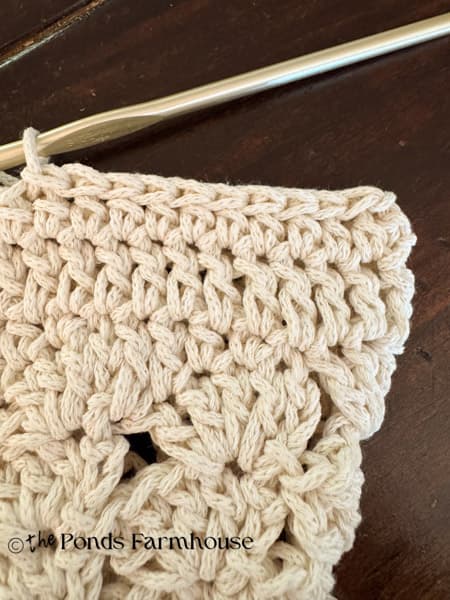 finish bottom of purse with sl st