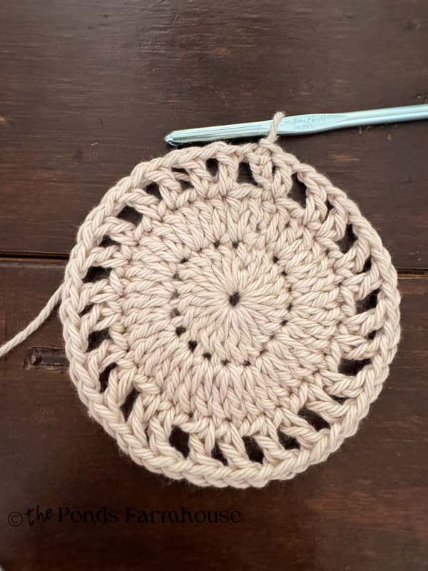 Round 3 crochet round placemat