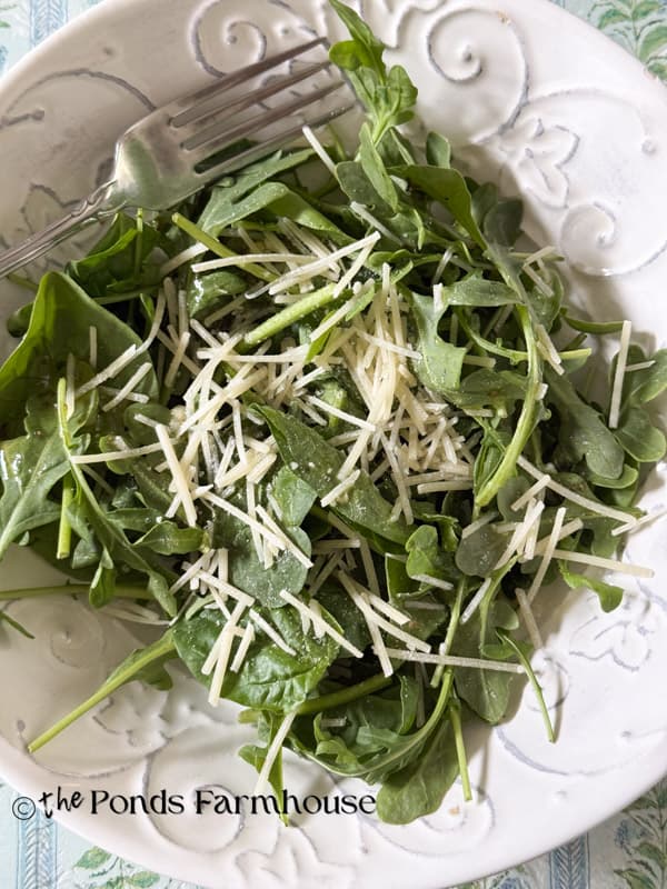 Aurgula Spinach Salad with homeade lemon vinaigrette