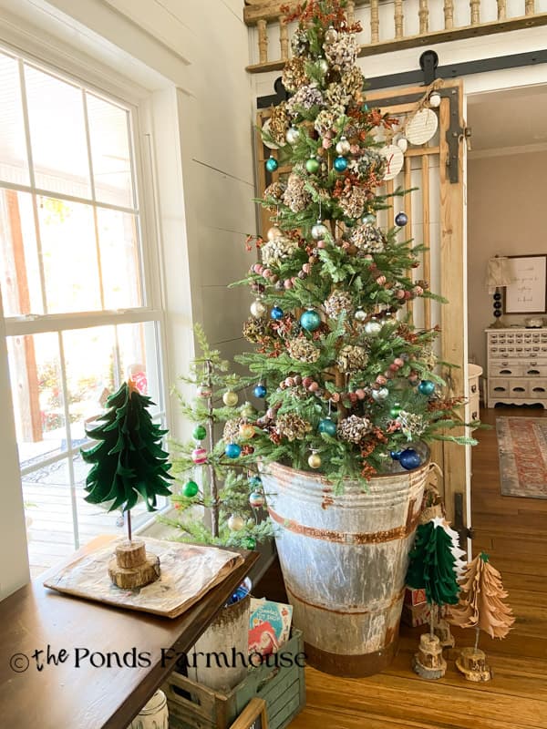 Dried hydrangeas on 2021 Christmas tree