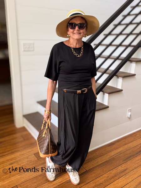 Rachel with casual travel outfit