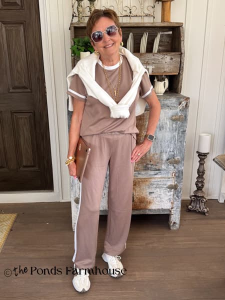 Rachel with casual travel outfit